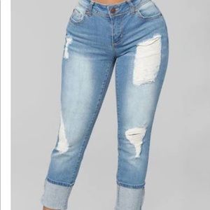 Fashion Nova Ripped Boyfriend Jeans